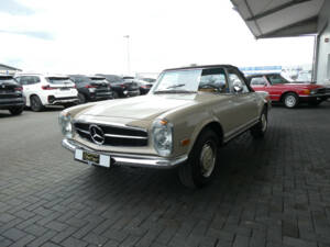Imagen 3/25 de Mercedes-Benz 280 SL (1969)