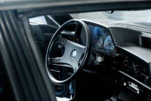 Image 47/50 of BMW 635 CSi (1979)