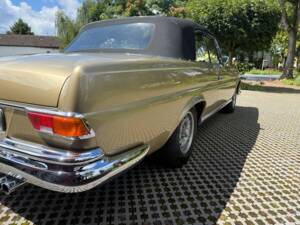 Image 11/39 de Mercedes-Benz 280 SE (1968)