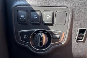 Imagen 9/24 de Mercedes-Benz X 250 d 4MATIC (2020)