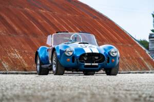 Image 4/33 of AC Cobra 427 (1965)