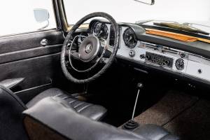 Imagen 18/33 de Mercedes-Benz 250 SL (1967)