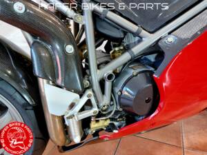 Afbeelding 22/40 van Ducati 996 R (2001)