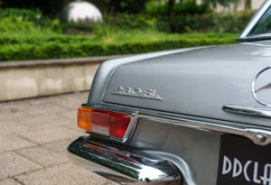 Image 12/21 de Mercedes-Benz 280 SL (1970)