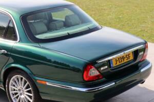 Imagen 34/50 de Jaguar XJ 8 4.2 (2006)