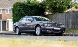 Bild 1/47 von Jaguar XJ 2.7 D (2008)