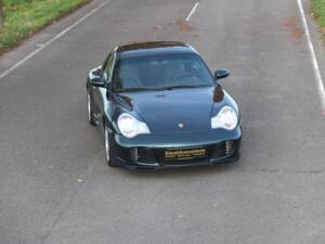 Bild 11/73 von Porsche 911 Carrera 4S (2004)