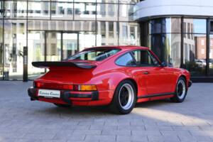 Afbeelding 38/50 van Porsche 911 Carrera 3.2 (1988)