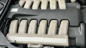 Bild 9/10 von Aston Martin DB 7 Vantage (2001)