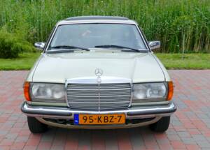 Image 10/22 of Mercedes-Benz 280 CE (1983)