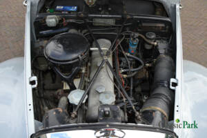 Image 14/50 of Mercedes-Benz 220 (1952)