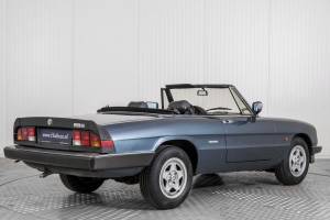 Bild 2/50 von Alfa Romeo 1.6 Spider (1989)