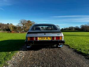 Bild 16/70 von Ford Capri 2,8i (1986)