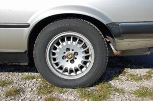 Afbeelding 18/25 van BMW 320i (1990)