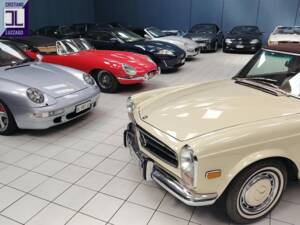 Image 12/58 of Mercedes-Benz 280 SL (1969)