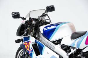 Bild 34/50 von Suzuki RGV 250 Gamma (1992)