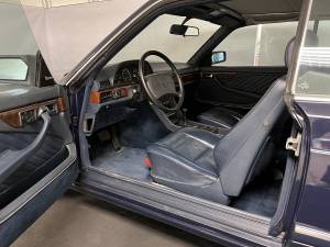 Immagine 6/8 di Mercedes-Benz 560 SEC (1990)