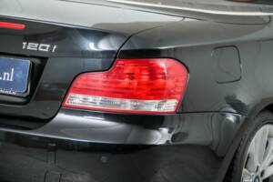 Image 30/50 de BMW 120i (2008)