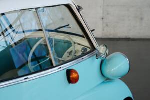 Image 19/29 of BMW Isetta 300 (1962)