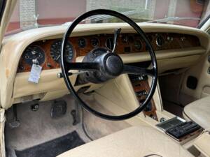 Bild 10/17 von Rolls-Royce Silver Shadow II (1976)