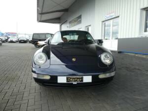 Image 2/29 of Porsche 911 Carrera (1995)