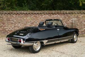 Image 21/50 of Citroën DS 23 Injection (1973)