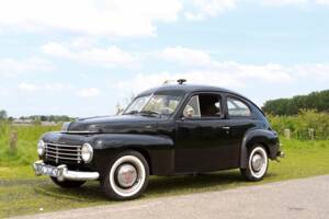 Image 1/8 of Volvo PV 444 (1950)