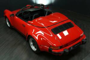 Image 10/30 de Porsche 911 Speedster 3.2 (1989)