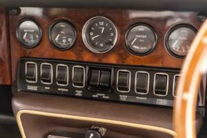 Immagine 28/50 di Jaguar Type E V12 (1973)