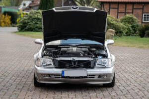 Bild 9/38 von Mercedes-Benz SL 500 (2000)