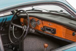 Image 19/20 of Volkswagen Karmann Ghia 1500 (1967)