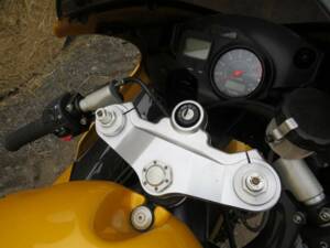 Image 9/39 of Triumph DUMMY (2006)