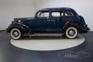 Image 17/19 of Packard Six (1938)