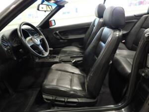 Afbeelding 3/10 van BMW 320i (1994)