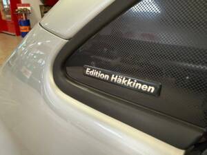 Image 13/21 of Mercedes-Benz A 160 "F1 Häkkinen Edition" (1998)
