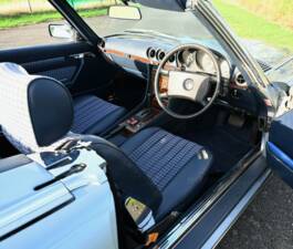 Immagine 36/50 di Mercedes-Benz 380 SL (1980)