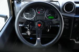 Bild 26/58 von Land Rover Defender 110 (2013)