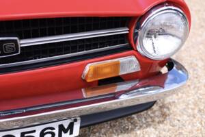 Image 23/50 de Triumph TR 6 (1973)