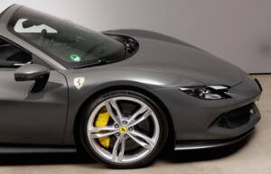 Imagen 13/42 de Ferrari 296 GTS (2024)