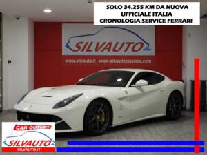Image 1/15 of Ferrari F12berlinetta (2013)