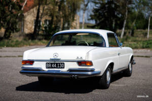 Image 10/38 of Mercedes-Benz 280 SE 3,5 (1970)