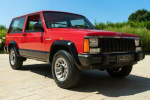 Image 10/50 de Jeep Cherokee 2.8L V6 (1985)