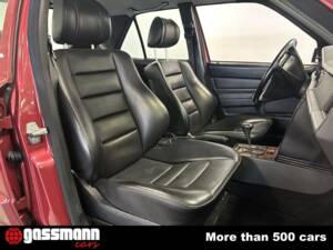 Immagine 14/15 di Mercedes-Benz 190 E 2.5-16 (1991)