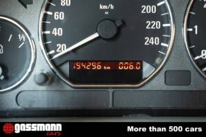 Image 11/15 of BMW 320i (1997)