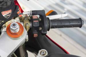 Image 9/41 of Ducati DUMMY (2000)