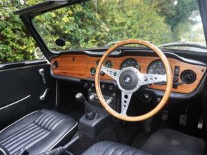 Bild 11/24 von Triumph TR 6 PI (1973)