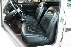 Immagine 14/36 di Vauxhall Victor (1964)