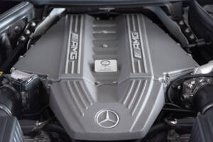 Image 47/48 of Mercedes-Benz SLS AMG Roadster (2012)