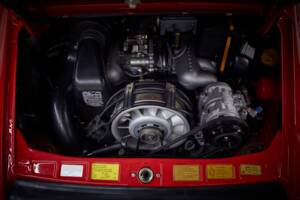 Immagine 85/96 di Porsche 911 Speedster 3.2 (1989)