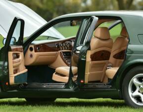 Immagine 32/50 di Bentley Arnage Green Label (1998)